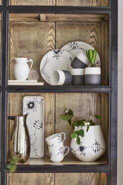 Royal Copenhagen Sort Mega Riflet Fad -Royal Copenhagen 3990 11309971 1708 416a 9ab2 ec4f37416e4b