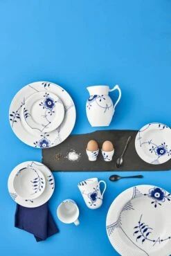 Royal Copenhagen Blå Mega Riflet Kande -Royal Copenhagen 3990 30d4eba1 6944 4c3a bab2 ac926447c6bc 1