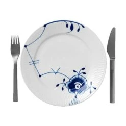 Royal Copenhagen Blå Mega Riflet Frokosttallerken #6 -Royal Copenhagen 3990 778645cb b448 4ec3 a259 8aa3aa880afd