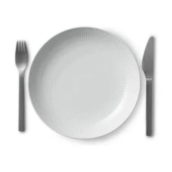 Royal Copenhagen Hvid Riflet Middagstallerken -Royal Copenhagen 3990 8fa8eaea f82f 48c3 a23f 04d95b485962