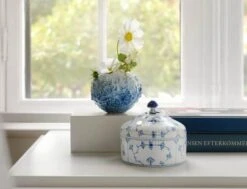 Royal Copenhagen Art Of Giving Flowers Hortensia Vase -Royal Copenhagen 3990 a382c3ee e355 4ba3 89cc 00580bd9da22