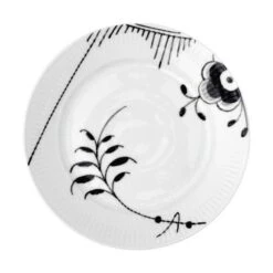 Royal Copenhagen Sort Mega Riflet Desserttallerken Nr 2