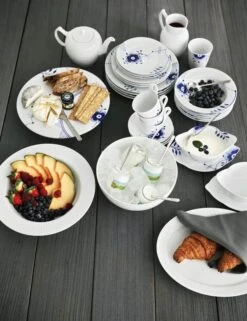 Royal Copenhagen Blå Mega Riflet Middagstallerken #2 -Royal Copenhagen 3990 f2ff034e bf9c 4733 8838 e2df0475f7ef